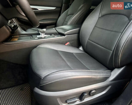 Черный Инфинити QX50, объемом двигателя 1.99 л и пробегом 120 тыс. км за 20350 $, фото 61 на Automoto.ua