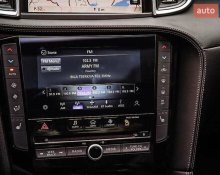 Черный Инфинити QX50, объемом двигателя 2 л и пробегом 64 тыс. км за 24500 $, фото 56 на Automoto.ua