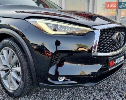 Черный Инфинити QX50, объемом двигателя 2 л и пробегом 68 тыс. км за 23500 $, фото 3 на Automoto.ua