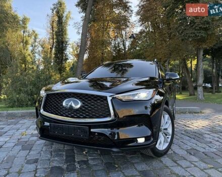 Черный Инфинити QX50, объемом двигателя 2 л и пробегом 84 тыс. км за 23999 $, фото 1 на Automoto.ua