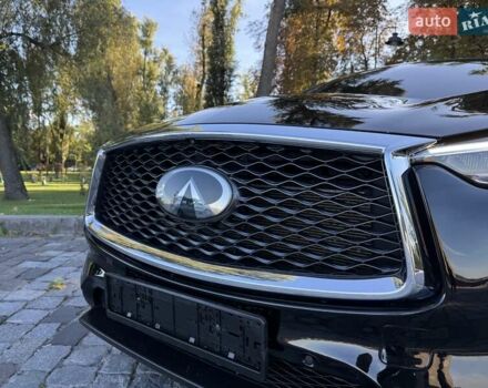 Черный Инфинити QX50, объемом двигателя 2 л и пробегом 84 тыс. км за 23999 $, фото 14 на Automoto.ua