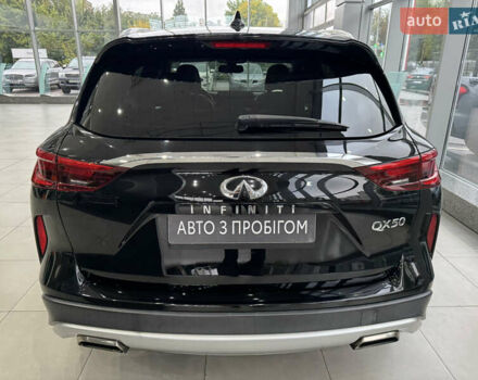 Черный Инфинити QX50, объемом двигателя 2 л и пробегом 135 тыс. км за 21950 $, фото 3 на Automoto.ua
