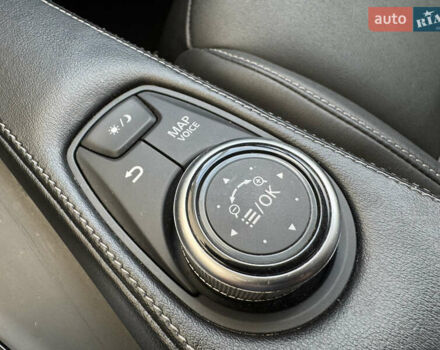 Черный Инфинити QX50, объемом двигателя 2 л и пробегом 135 тыс. км за 21950 $, фото 18 на Automoto.ua