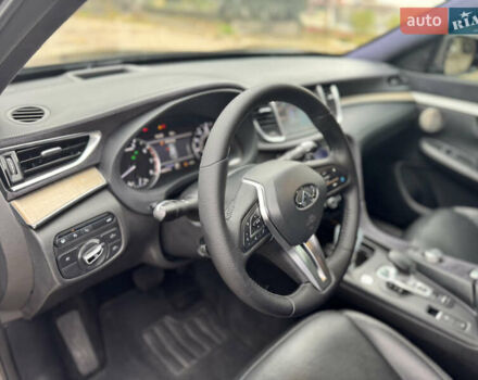 Черный Инфинити QX50, объемом двигателя 2 л и пробегом 129 тыс. км за 24000 $, фото 11 на Automoto.ua