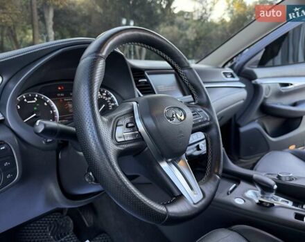 Черный Инфинити QX50, объемом двигателя 2 л и пробегом 84 тыс. км за 23999 $, фото 103 на Automoto.ua