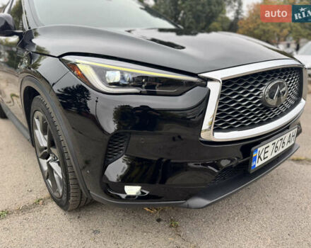 Черный Инфинити QX50, объемом двигателя 2 л и пробегом 129 тыс. км за 24000 $, фото 1 на Automoto.ua