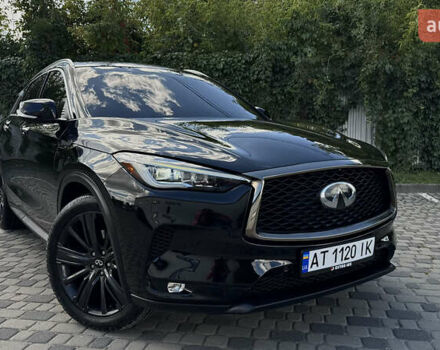 Чорний Інфініті QX50, об'ємом двигуна 2 л та пробігом 54 тис. км за 25888 $, фото 1 на Automoto.ua