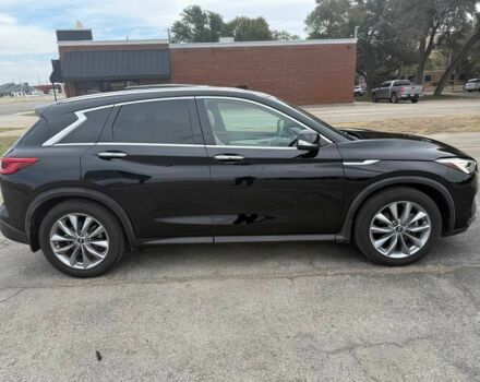 Черный Инфинити QX50, объемом двигателя 2 л и пробегом 44 тыс. км за 10000 $, фото 7 на Automoto.ua