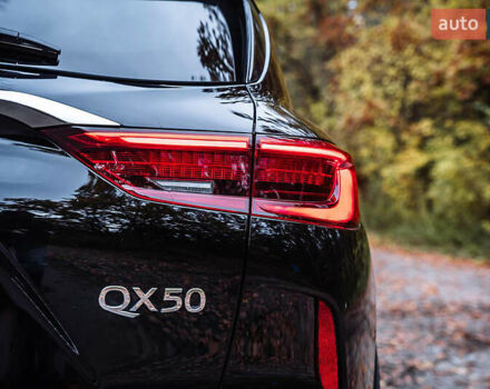 Черный Инфинити QX50, объемом двигателя 2 л и пробегом 64 тыс. км за 24500 $, фото 21 на Automoto.ua