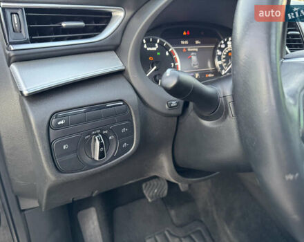 Черный Инфинити QX50, объемом двигателя 1.99 л и пробегом 147 тыс. км за 20999 $, фото 10 на Automoto.ua