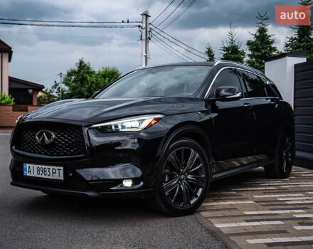 Черный Инфинити QX50, объемом двигателя 2 л и пробегом 63 тыс. км за 25900 $, фото 2 на Automoto.ua