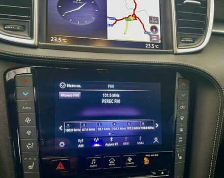 Чорний Інфініті QX50, об'ємом двигуна 2 л та пробігом 68 тис. км за 25999 $, фото 15 на Automoto.ua