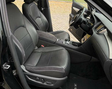 Черный Инфинити QX50, объемом двигателя 2 л и пробегом 102 тыс. км за 28200 $, фото 12 на Automoto.ua