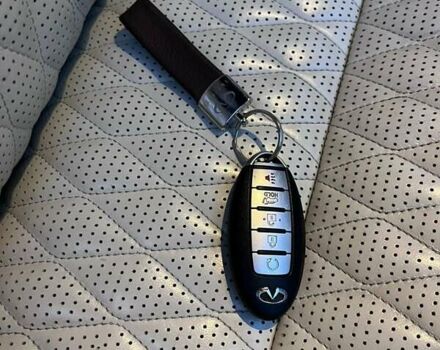 Черный Инфинити QX50, объемом двигателя 2 л и пробегом 101 тыс. км за 25000 $, фото 8 на Automoto.ua