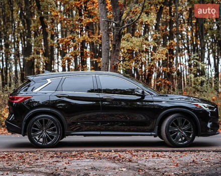 Черный Инфинити QX50, объемом двигателя 2 л и пробегом 64 тыс. км за 24500 $, фото 7 на Automoto.ua