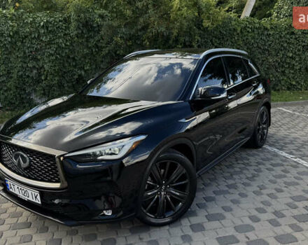 Чорний Інфініті QX50, об'ємом двигуна 2 л та пробігом 54 тис. км за 25888 $, фото 8 на Automoto.ua