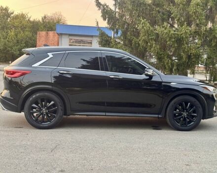 Чорний Інфініті QX50, об'ємом двигуна 2 л та пробігом 120 тис. км за 20800 $, фото 18 на Automoto.ua