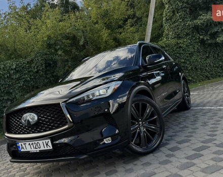 Чорний Інфініті QX50, об'ємом двигуна 2 л та пробігом 54 тис. км за 25888 $, фото 5 на Automoto.ua