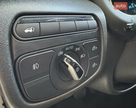 Черный Инфинити QX50, объемом двигателя 2 л и пробегом 135 тыс. км за 21950 $, фото 11 на Automoto.ua