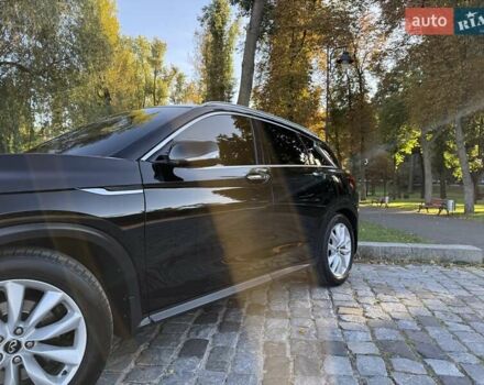 Черный Инфинити QX50, объемом двигателя 2 л и пробегом 84 тыс. км за 23999 $, фото 8 на Automoto.ua
