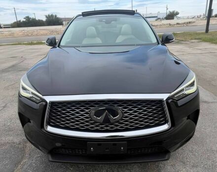 Черный Инфинити QX50, объемом двигателя 2 л и пробегом 44 тыс. км за 10000 $, фото 1 на Automoto.ua