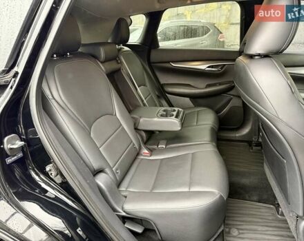 Черный Инфинити QX50, объемом двигателя 2 л и пробегом 34 тыс. км за 24500 $, фото 10 на Automoto.ua