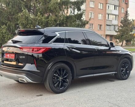 Чорний Інфініті QX50, об'ємом двигуна 2 л та пробігом 120 тис. км за 20800 $, фото 19 на Automoto.ua