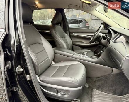 Черный Инфинити QX50, объемом двигателя 2 л и пробегом 34 тыс. км за 24500 $, фото 11 на Automoto.ua