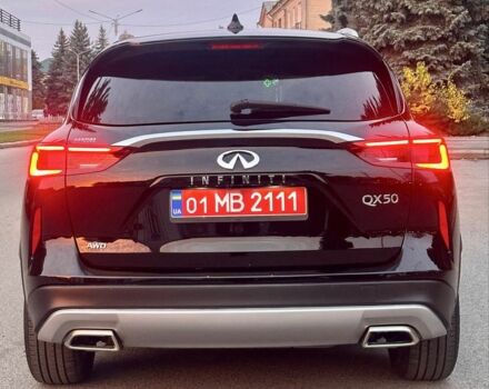 Чорний Інфініті QX50, об'ємом двигуна 2 л та пробігом 120 тис. км за 20800 $, фото 2 на Automoto.ua