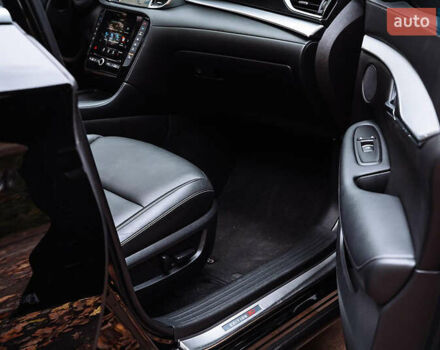 Черный Инфинити QX50, объемом двигателя 2 л и пробегом 64 тыс. км за 24500 $, фото 36 на Automoto.ua