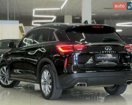 Черный Инфинити QX50, объемом двигателя 2 л и пробегом 80 тыс. км за 25999 $, фото 4 на Automoto.ua