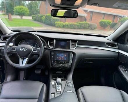 Черный Инфинити QX50, объемом двигателя 2 л и пробегом 48 тыс. км за 8300 $, фото 9 на Automoto.ua