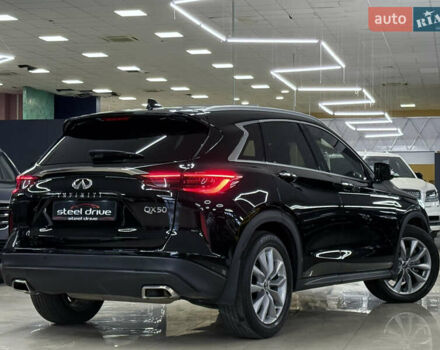 Черный Инфинити QX50, объемом двигателя 2 л и пробегом 83 тыс. км за 21999 $, фото 10 на Automoto.ua