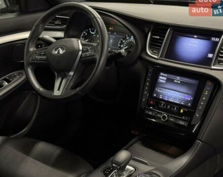 Черный Инфинити QX50, объемом двигателя 2 л и пробегом 80 тыс. км за 25999 $, фото 10 на Automoto.ua