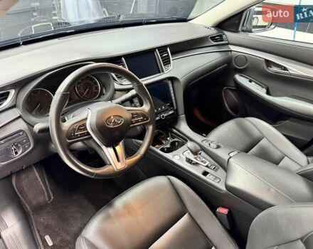 Черный Инфинити QX50, объемом двигателя 2 л и пробегом 40 тыс. км за 27500 $, фото 13 на Automoto.ua