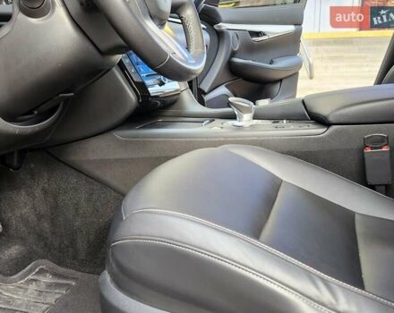 Черный Инфинити QX50, объемом двигателя 2 л и пробегом 49 тыс. км за 21777 $, фото 23 на Automoto.ua