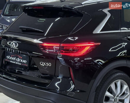 Черный Инфинити QX50, объемом двигателя 2 л и пробегом 83 тыс. км за 21999 $, фото 12 на Automoto.ua