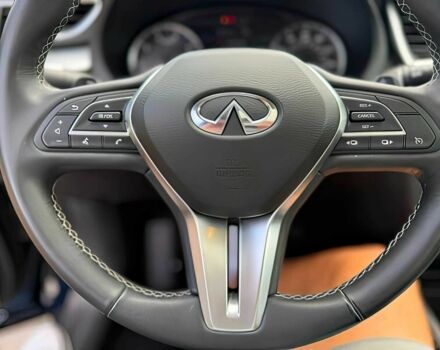 Черный Инфинити QX50, объемом двигателя 2 л и пробегом 48 тыс. км за 8300 $, фото 10 на Automoto.ua