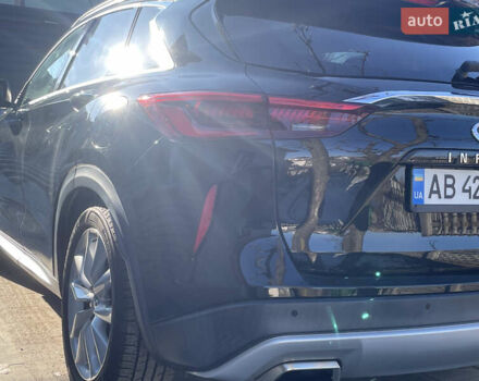 Чорний Інфініті QX50, об'ємом двигуна 1.99 л та пробігом 81 тис. км за 26200 $, фото 1 на Automoto.ua