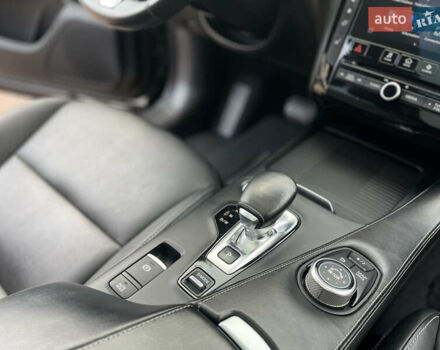 Чорний Інфініті QX50, об'ємом двигуна 1.99 л та пробігом 98 тис. км за 21900 $, фото 19 на Automoto.ua