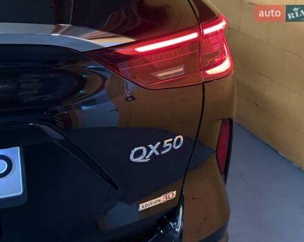 Черный Инфинити QX50, объемом двигателя 1.99 л и пробегом 61 тыс. км за 29900 $, фото 20 на Automoto.ua