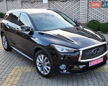 Чорний Інфініті QX50, об'ємом двигуна 2 л та пробігом 49 тис. км за 21800 $, фото 16 на Automoto.ua