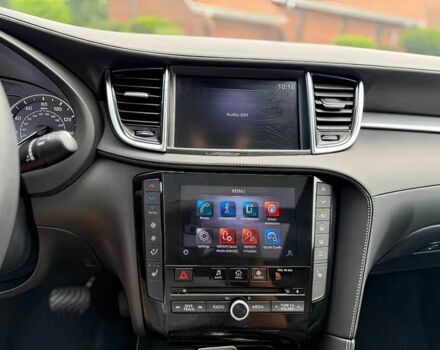 Черный Инфинити QX50, объемом двигателя 2 л и пробегом 48 тыс. км за 8300 $, фото 11 на Automoto.ua