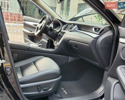 Черный Инфинити QX50, объемом двигателя 2 л и пробегом 49 тыс. км за 21777 $, фото 32 на Automoto.ua