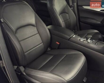 Черный Инфинити QX50, объемом двигателя 2 л и пробегом 80 тыс. км за 25999 $, фото 8 на Automoto.ua