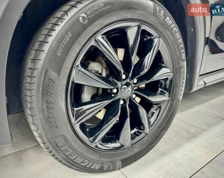 Черный Инфинити QX50, объемом двигателя 2 л и пробегом 40 тыс. км за 27500 $, фото 23 на Automoto.ua