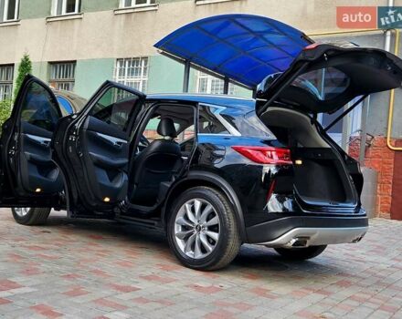 Черный Инфинити QX50, объемом двигателя 2 л и пробегом 49 тыс. км за 21777 $, фото 38 на Automoto.ua
