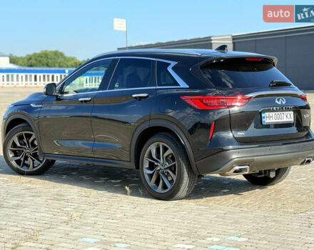 Чорний Інфініті QX50, об'ємом двигуна 2 л та пробігом 63 тис. км за 24600 $, фото 14 на Automoto.ua