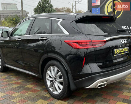 Черный Инфинити QX50, объемом двигателя 2 л и пробегом 92 тыс. км за 24999 $, фото 4 на Automoto.ua
