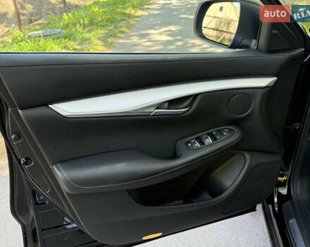 Черный Инфинити QX50, объемом двигателя 1.99 л и пробегом 48 тыс. км за 20900 $, фото 26 на Automoto.ua